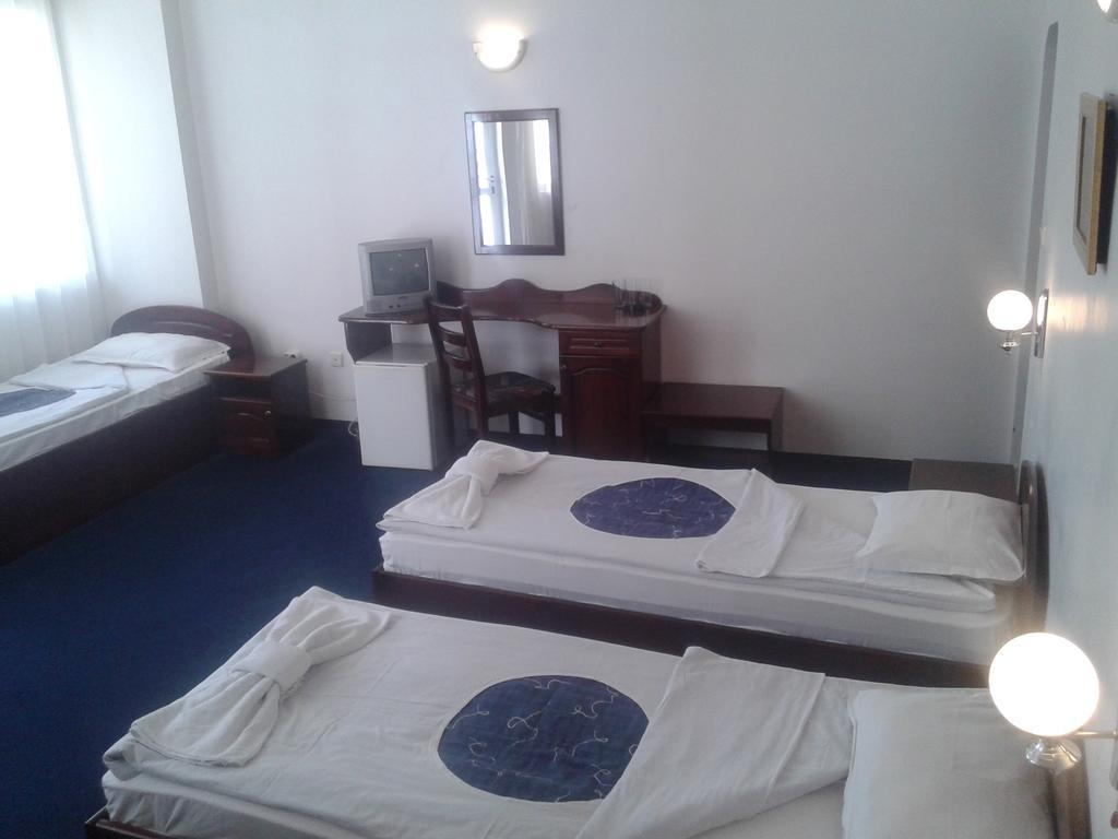 Семеен Хотел Елена Палас Nesebar Room photo
